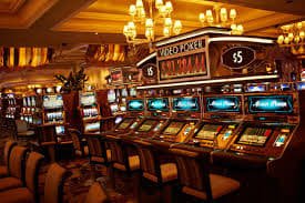 iwebt Gaming Platform Myanmar Slots Casino Sportsbook တစ်နေရာတည်းတွင် ကစားနိုင်သောပုံ